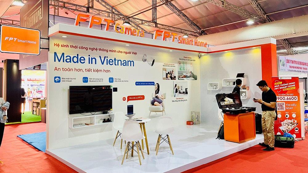 FPT Smart Home Thu Hút Khách Trải Nghiệm tại VietBuild Đà Nẵng 2024